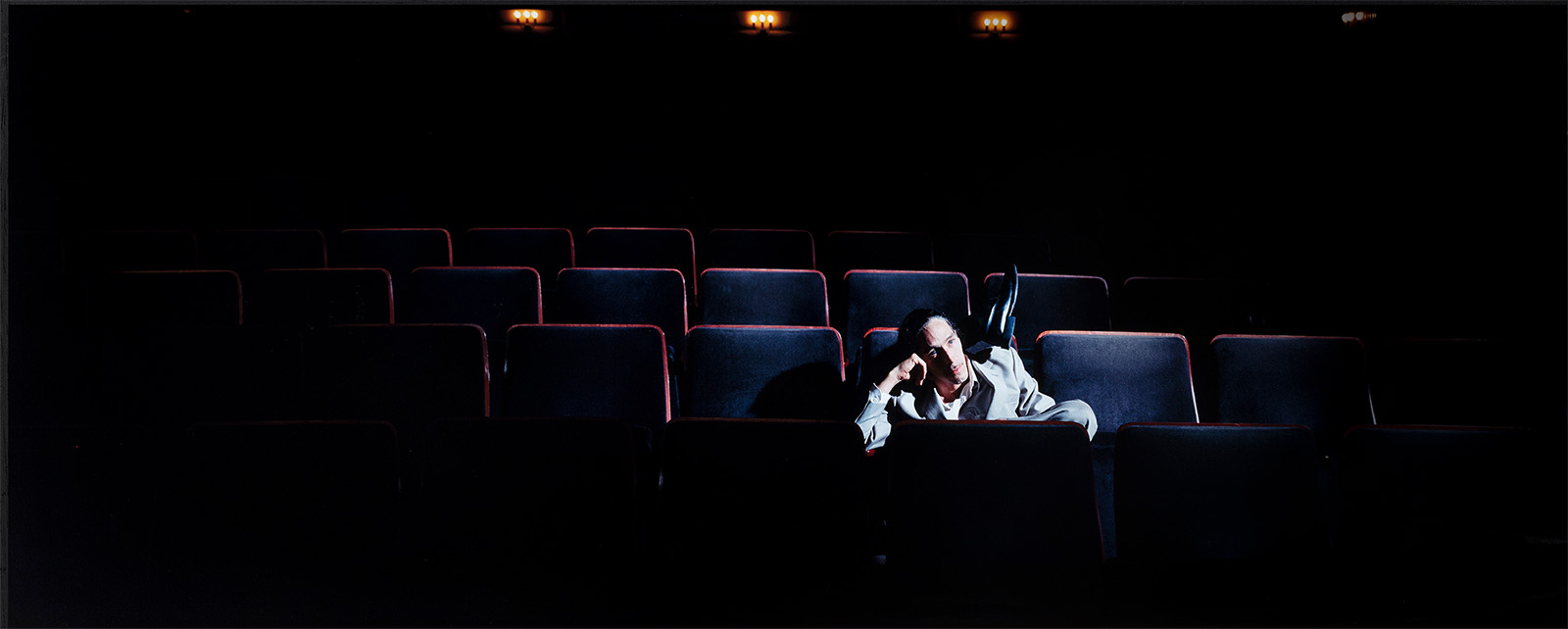 Markus Schinwald, Contorsionists (Waneta), 2006 fotografia, 100 × 250 cm, Ed.3